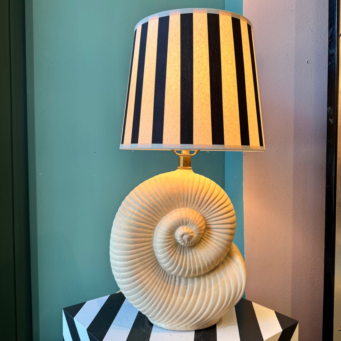 Vintage Ceramic Shell Lamp with Stripe Shade