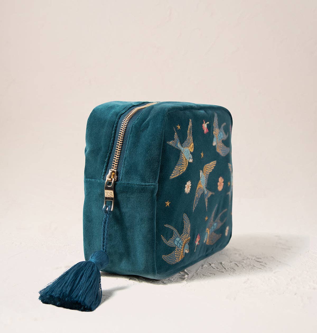 Swallows Teal Velvet Wash Bag