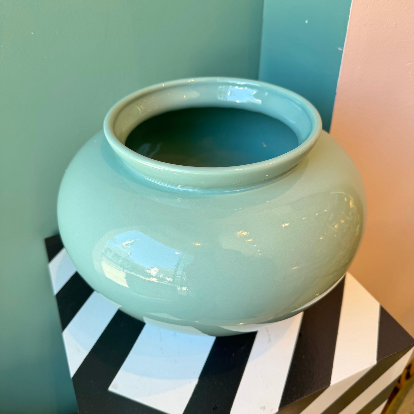 Vintage Haeger Blue Ceramic Vase