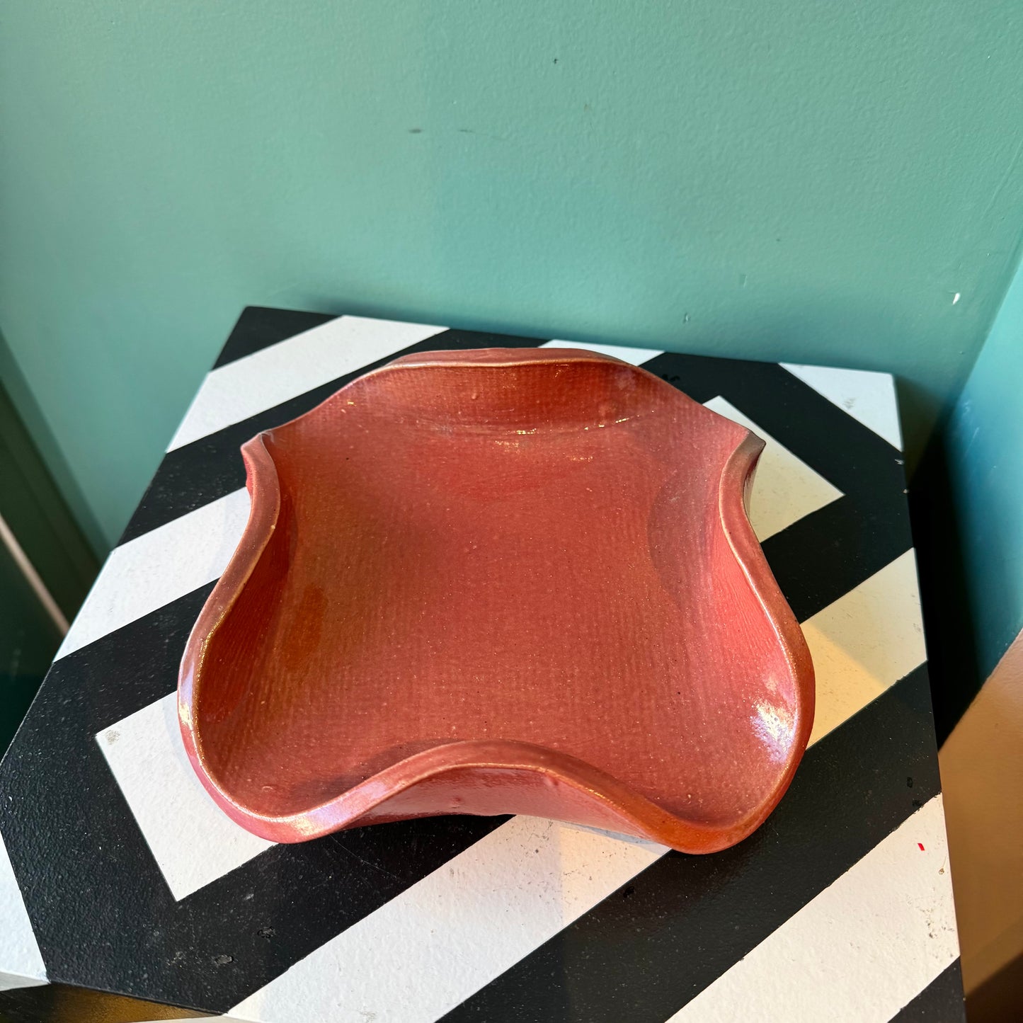 Vintage Curved Edge Ceramic Catchall