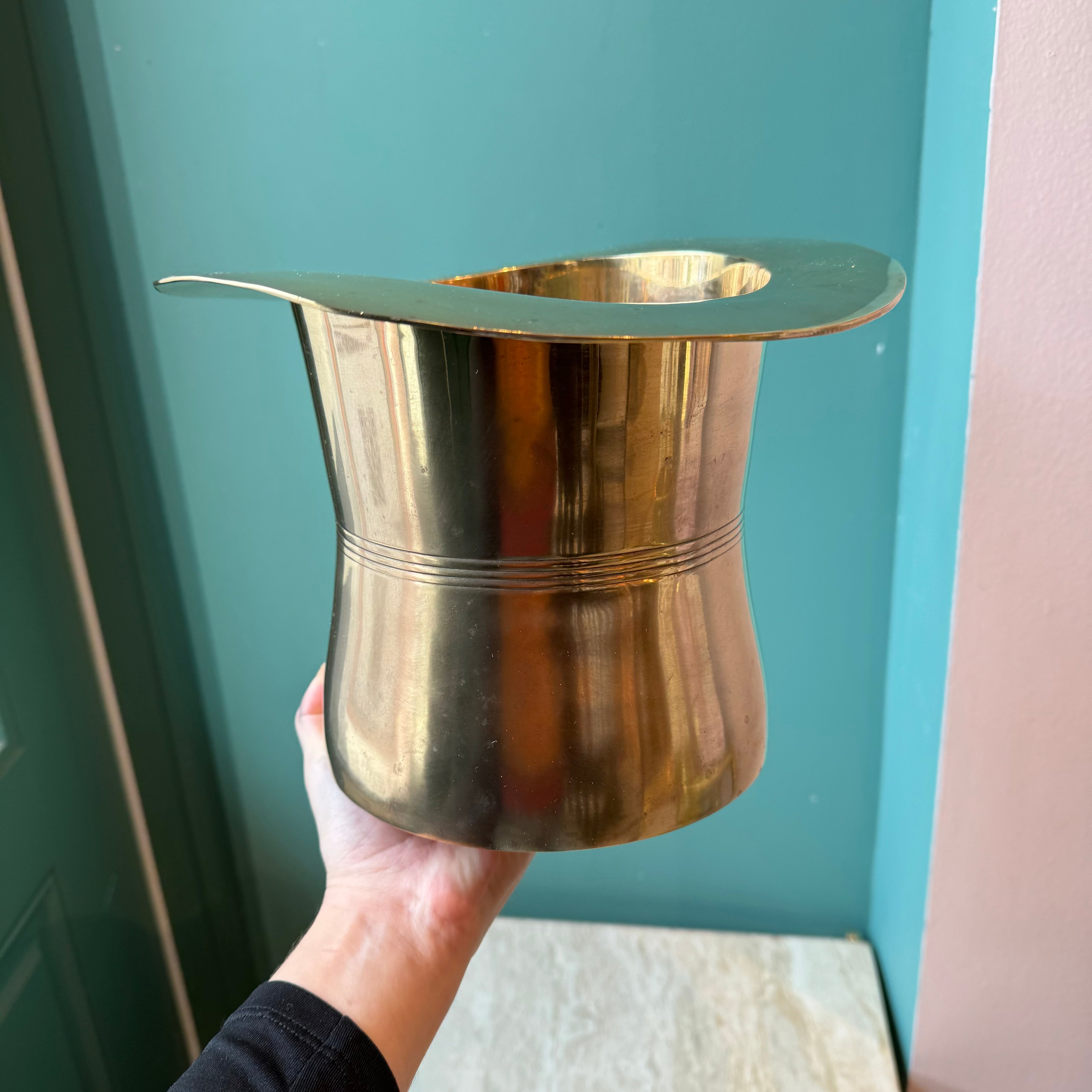 Brass wine fashion bucket